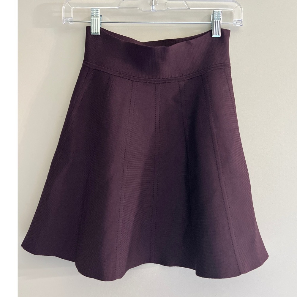 Wilfred Aritzia Burgundy Bandage Knit Flare Mini Skirt Plum XS DSX4-7140-14